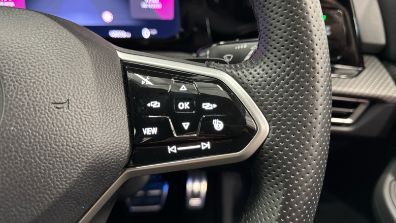 Volkswagen Golf 1.5 eTSI 150 R-Line 5dr DSG Petrol Hatchback